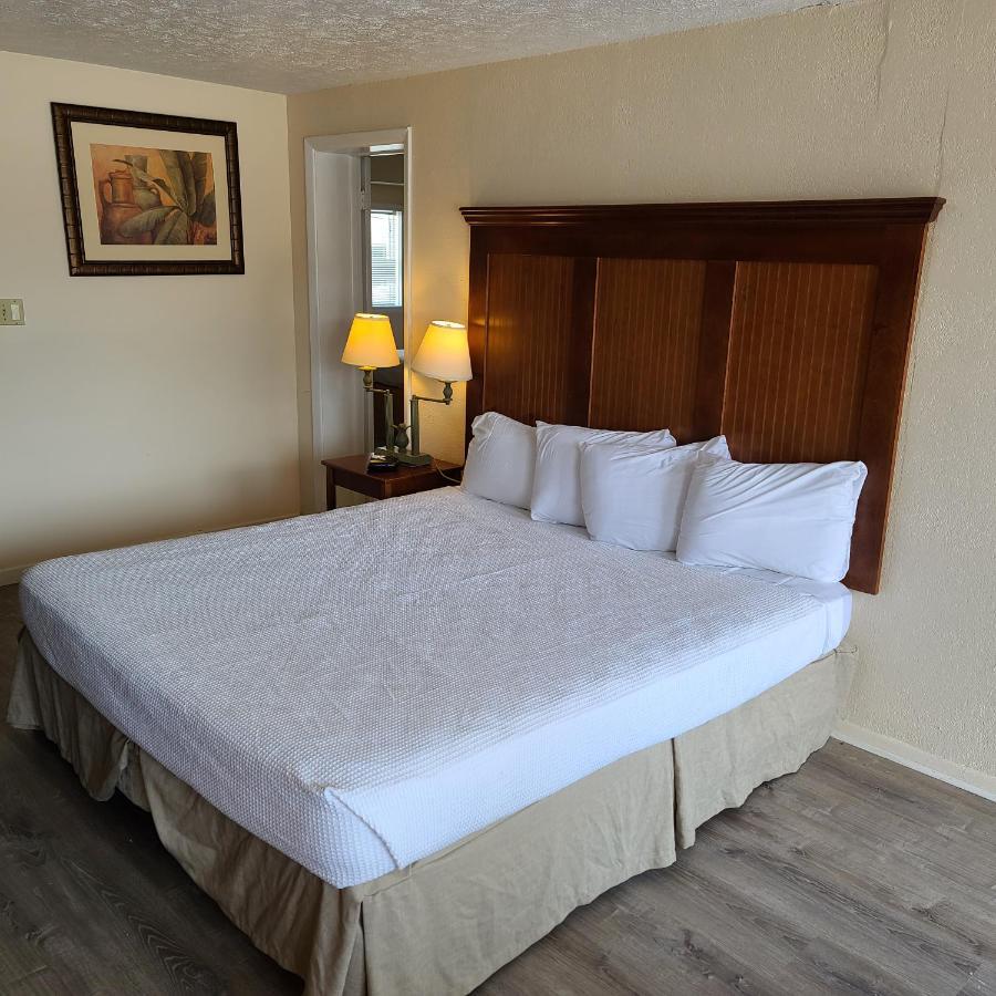 Oceanfront Twilight Surf Hotel 默特尔比奇 外观 照片